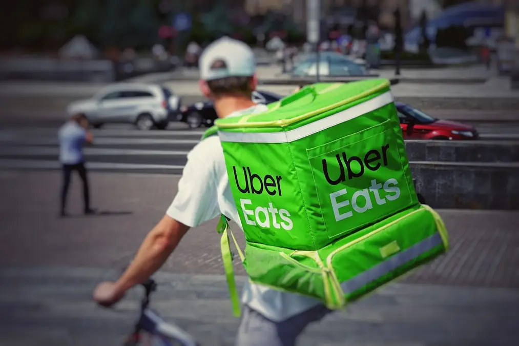 side hustles 2026 gig economy delivery driver earning extra income